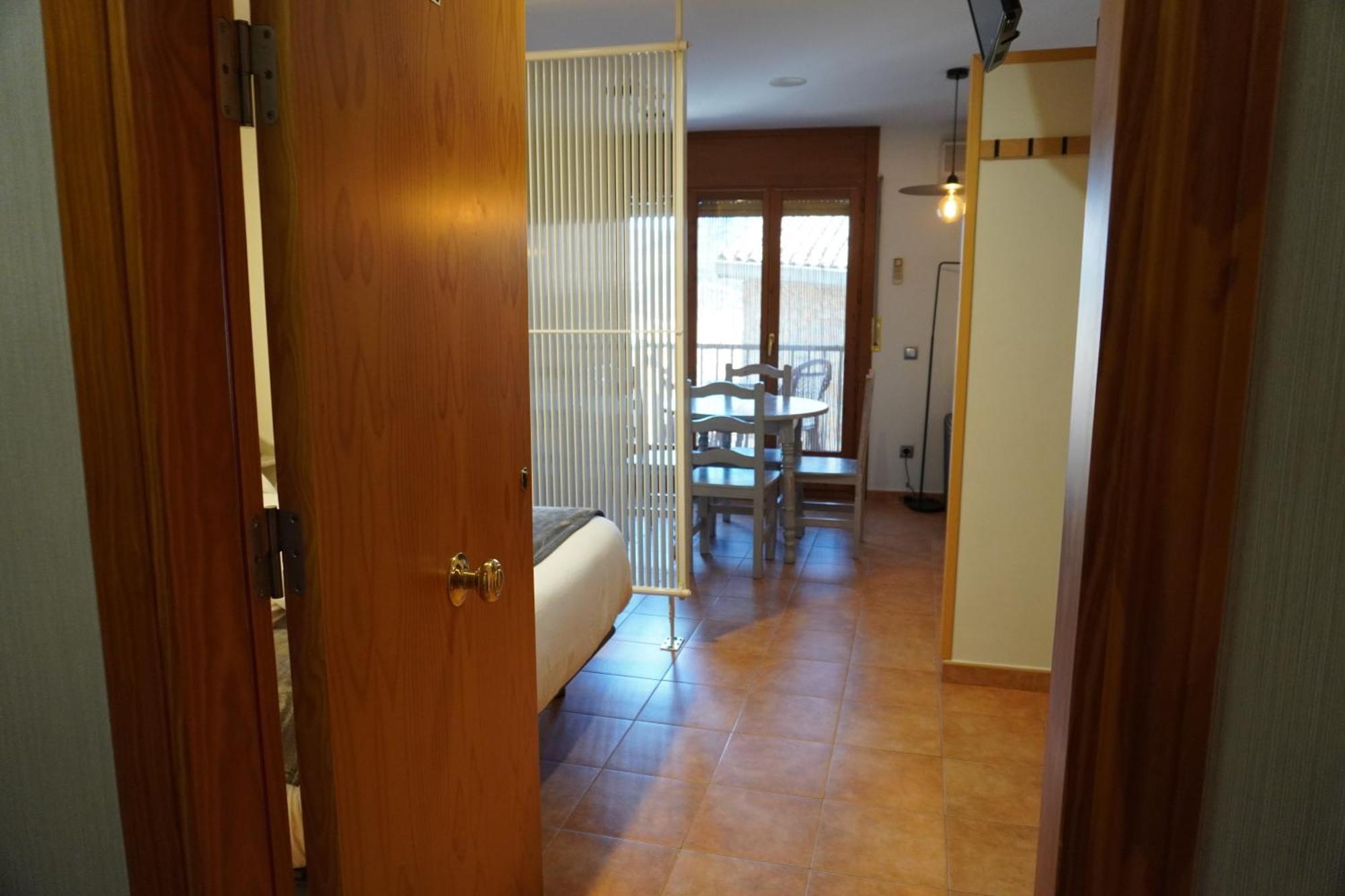 Apartamentos Casa Domenc Arén Esterno foto