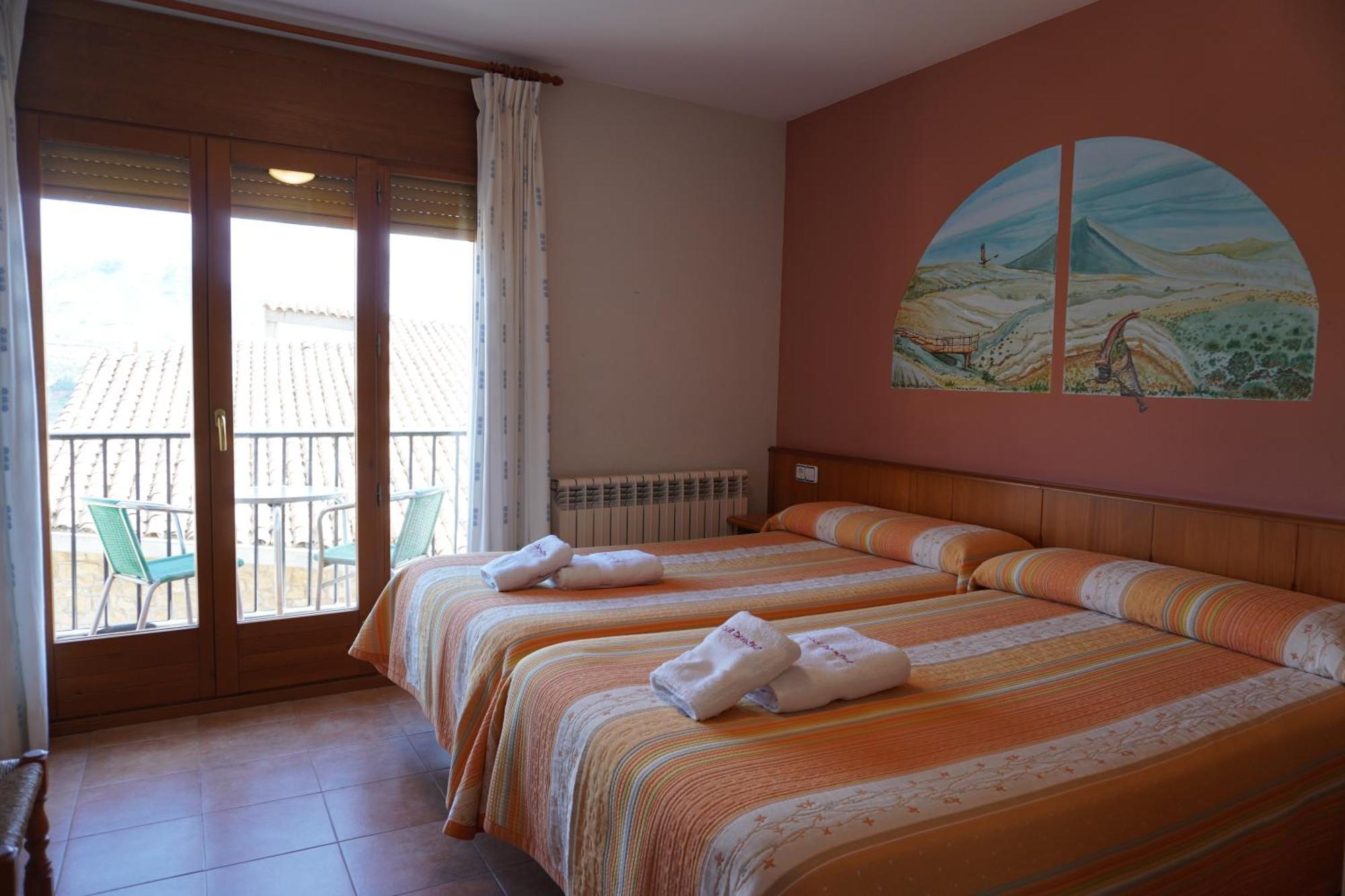 Apartamentos Casa Domenc Arén Esterno foto
