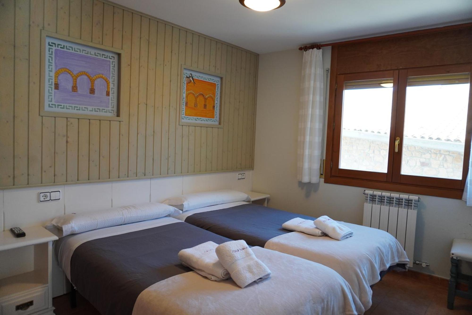 Apartamentos Casa Domenc Arén Esterno foto