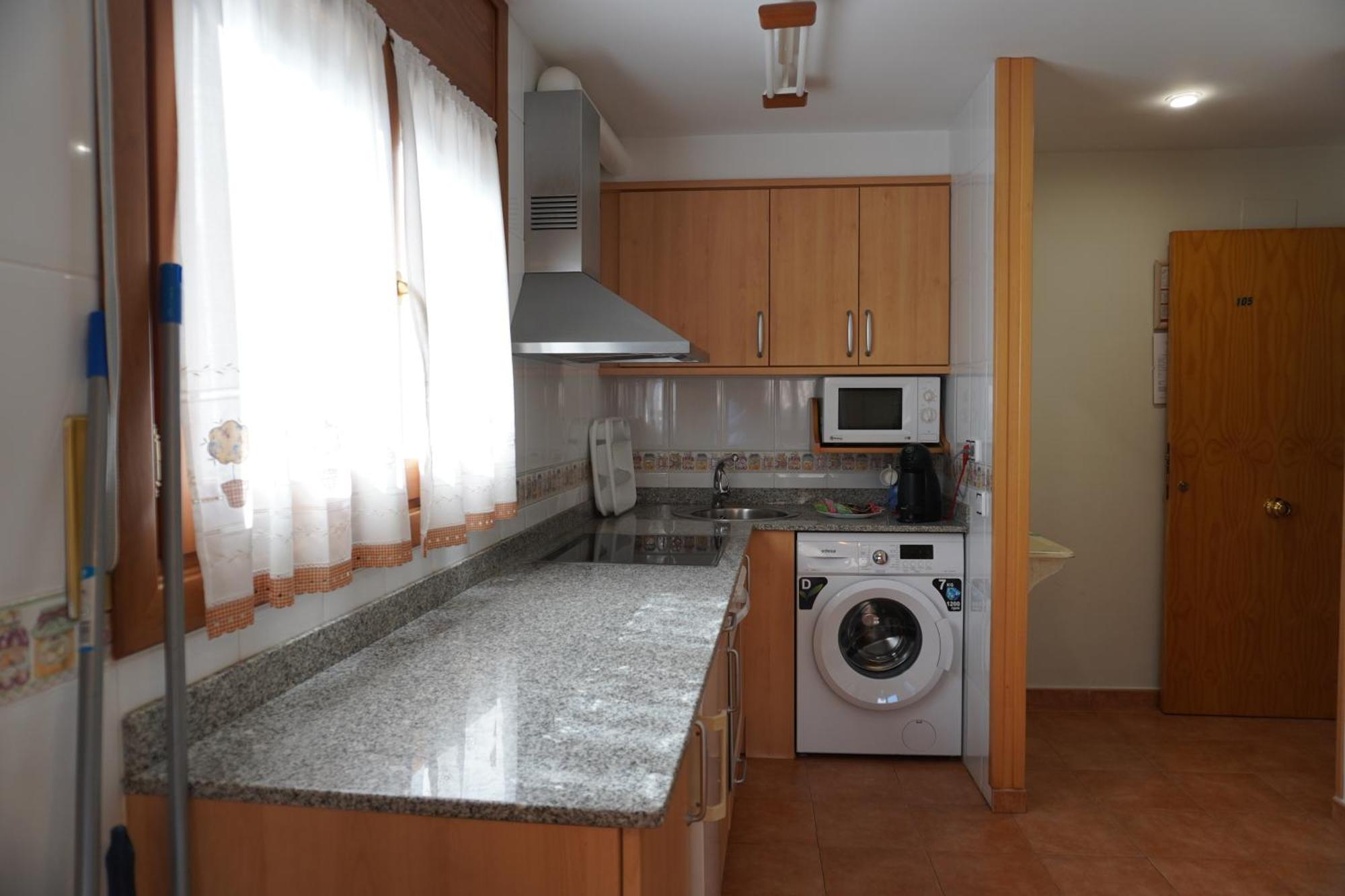 Apartamentos Casa Domenc Arén Esterno foto